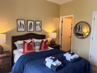 Oceanview Home @ Cabana Club with 6 Seat Golf Cart and Club Cards - Wifi