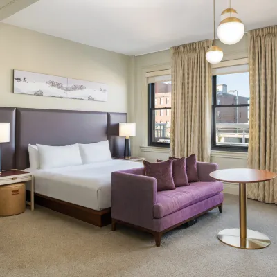 Hotel Savoy Kansas City, Tapestry Collection by Hilton Hotels near Arabia Steamboat Museum