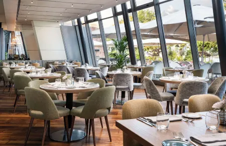 Hyatt Regency Mainz Отели рядом с достопримечательностью «Университет Майнца»