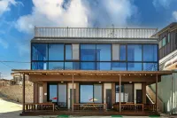 Goseong the Sea 194 Pension (Overall Remodeling) Các khách sạn gần Hwajinpo Lake