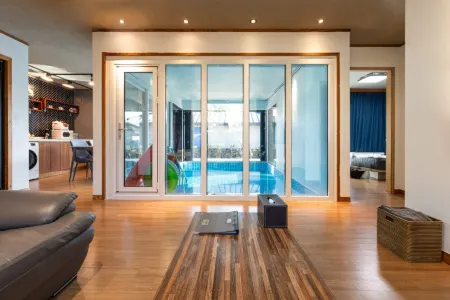 Seogwipo Full Stay Center and my Pension Отели рядом с достопримечательностью «Pororo & Tayo Theme Park Jeju»