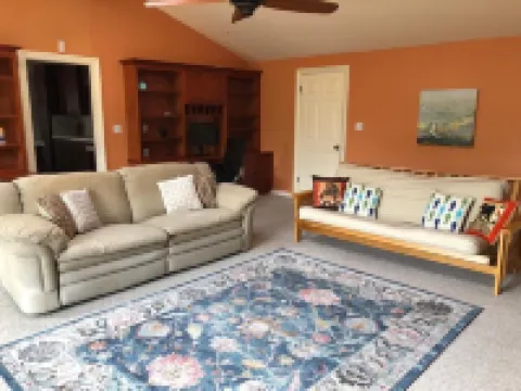 Charming Cupertino Retreat: Spacious Home near Apple HQ, Dining and Shopping! Hotels in Cupertino