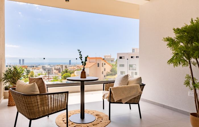 Sanders Eduardovich - Lovely&nbsp;2-Bdr with Balcony