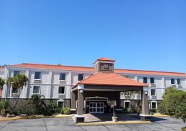 Best Western Plus Bradenton Hotel  Suites