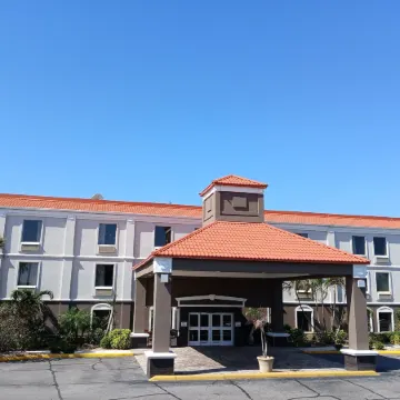 Best Western Plus Bradenton Hotel  Suites