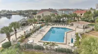 Dolphin Point 404B - 2Br on Holiday with Views of Harbor