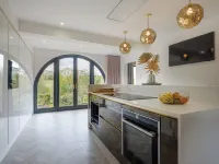 5 Bedroom Lake House in a Nature Reserve