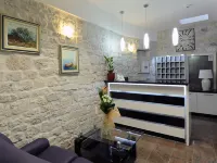 Hotel Monika Hotele w: Trogir