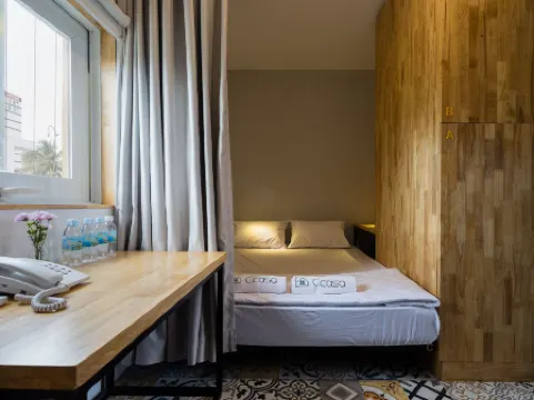 Cカサ ホステル