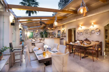 Palazzino di Corina Отели рядом с достопримечательностью «Rethymno Cruises»