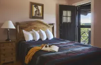 Glacier Park Lodge Hotels in East Glacier Park