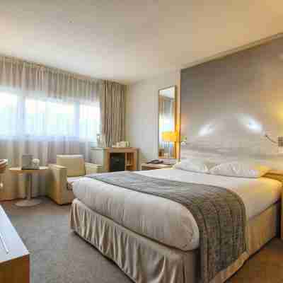 Hotel Inn Paris CDG Airport Rooms