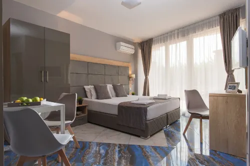 Marina Beach Apartments