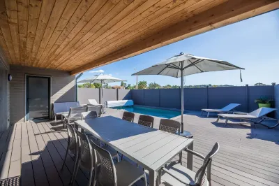 Résidence Pierre & Vacances Premium Vesna Rossa Hotels in 