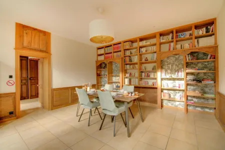 Maison d'hôtes la Villa des Ducs Bar-Le-Duc Отели в г. Нетанкур