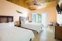Luna Sea Inn Hotels in Belmont