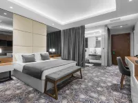 سكاي هوتل Hotels near باليلولا