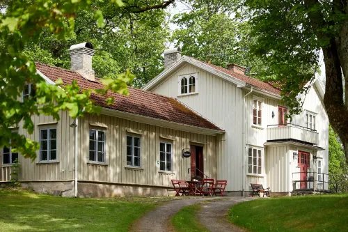 Lydde Gård