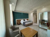 Mira Blue Hotel