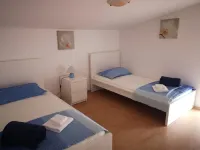 Apartments Tara Hotels in Razanac