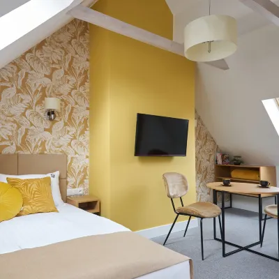 Apartamenty Klasztorna 25 Hotels near Old Market Square