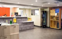 Ibis Budget Millau Viaduc - bar