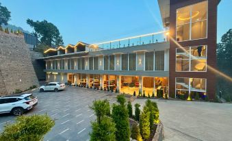 Arnisa Kasauli - A Boutique Hotel
