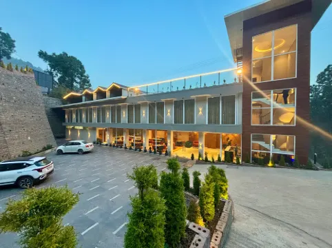 Arnisa Kasauli - A Boutique Hotel