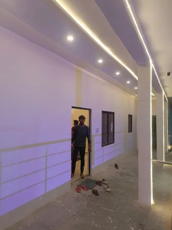 Madhur Kunj Guest House Pick and Drop