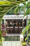 Eleven Bahama House - bar