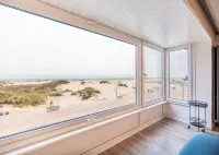 Apartment Nieuwpoort with Stunning Sea View Hotels in Oostduinkerke