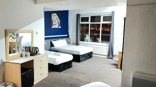 Henson Hotel - 3 estrellas