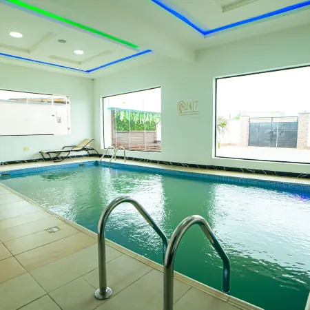 247 Luxury Hotel & Apartment Ajah