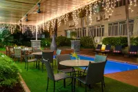 Anew Hotel Capital Pretoria - Rooftop Pools