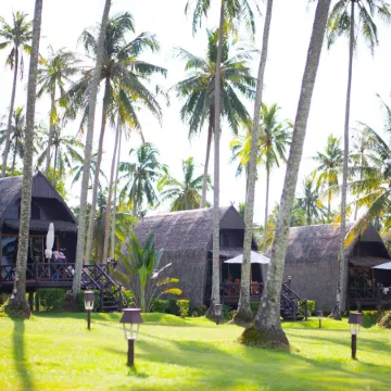 Koh Kood Beach Resort Отели рядом с достопримечательностью «Huang Nam Keaw Waterfall»