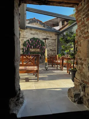 Pergamon Pension - 2-Star