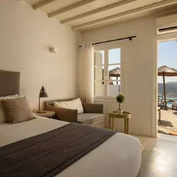 Cova Mykonos Suites