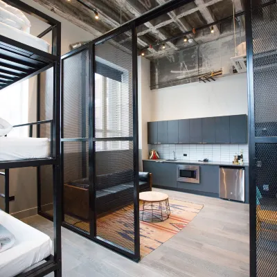 The Chicago Hotel Collection River North Các khách sạn gần Khu Gold Coast