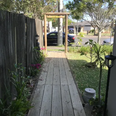 Xyl Pets Friendly Seaside Boutique Guesthouse Hotels in Caloundra