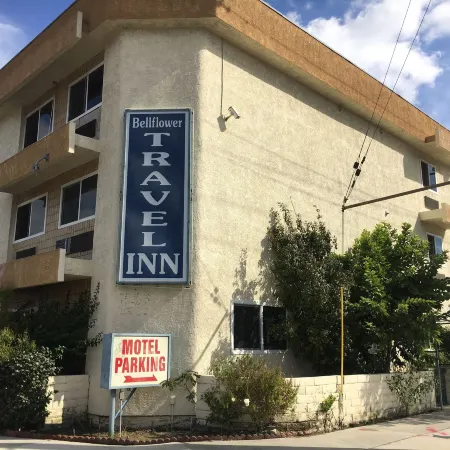 Bellflower Travel Inn