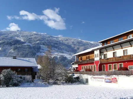 Apartment in Stumm Near Zillertal Ski Area Отели в г. Гемайнде Штумм