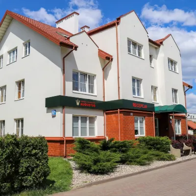 Warsaw Apartments - Apartamenty Wilanów Отели рядом с достопримечательностью «Торговый центр Sadyba Best Mall»