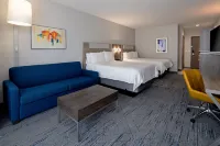 هوليداي إن إكسبرس آند سويتس فالنسيا - سانتا كلاريتا باي آيتش جي فنادق في ستيفنسون رانتش