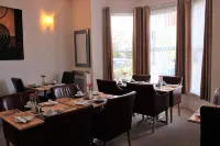 The P&M Paignton RESIDENCE - servizio colazione