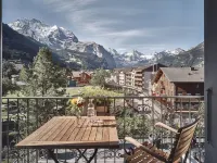 Hotel Schönegg - Mountain view