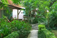 パリタ ロッジ Haad Yuan Beach周辺のホテル