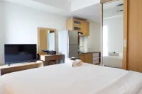 Serene Exclusive Modern Studio Apartment at Grand Sungkono Lagoon Các khách sạn ở Dukuhpakis
