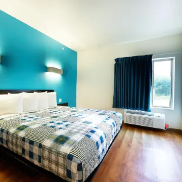 Emblaze Hotel