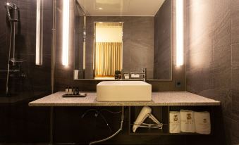 Top Cloud Hotel Iksan