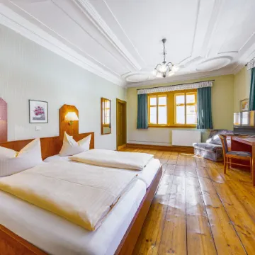 Watzdorfer Geleitschenke Und Herberge